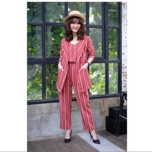 ❌ SOLD ❌ Semi formal wear